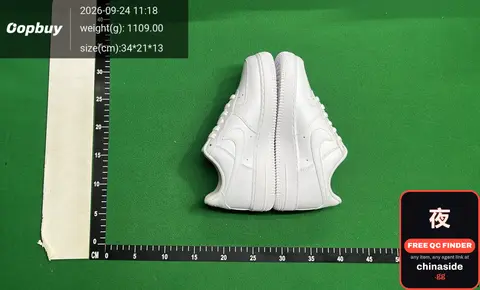 Nike Air Force 1 Sneakers