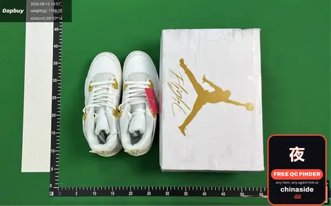 Classic Mid-Top Basketball Shoes