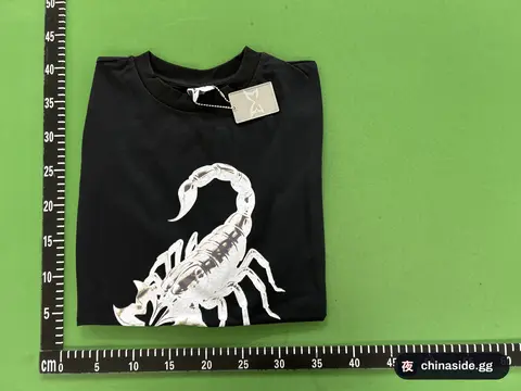 Mertra Scorpion Print T-Shirt