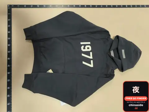 1977 Hoodie