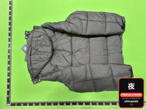 Men's Insulated Down Jacket With Detachable Hood