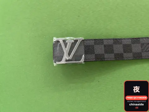 Louis Vuitton Men's Leather Belt