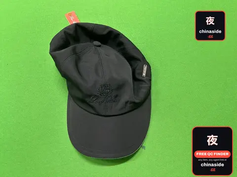 Black Baseball Cap