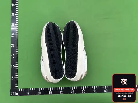 Vans Slip-On Sneakers