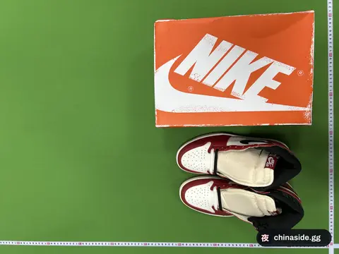 Qiao Yi High-Top Shoes