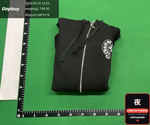 K 7042 Hoodie