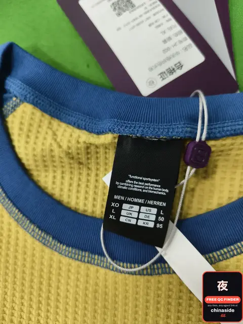 Waffled Color Block Round Neck Pullover