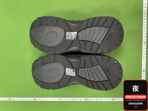 Sneaker