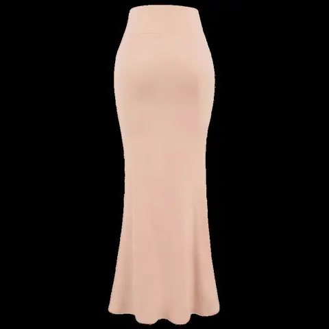 Body-hugging skirt