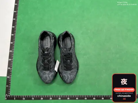 Jordan 11 Low Sneakers