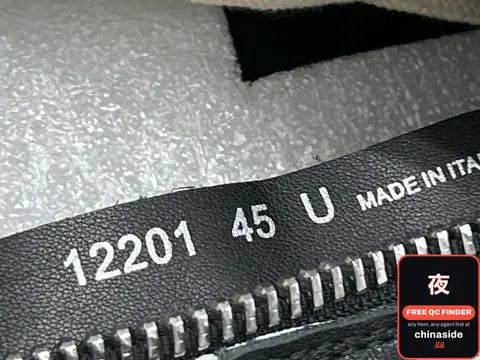 Black Zipper