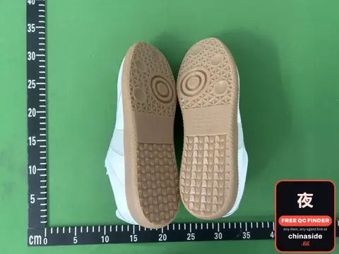 Vintage White Sports Casual Shoes