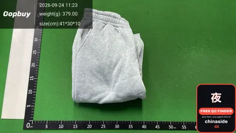 Solid-Color Loose-Fit Hoodie