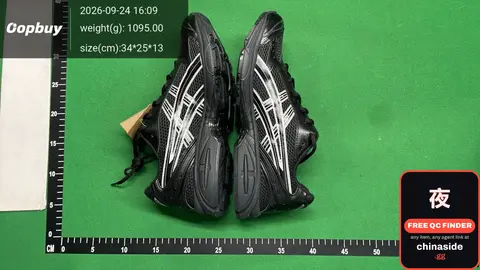 Asics Gel-Kayano Sneakers
