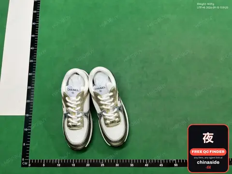 DC Leather Logo Low-Top Sneakers