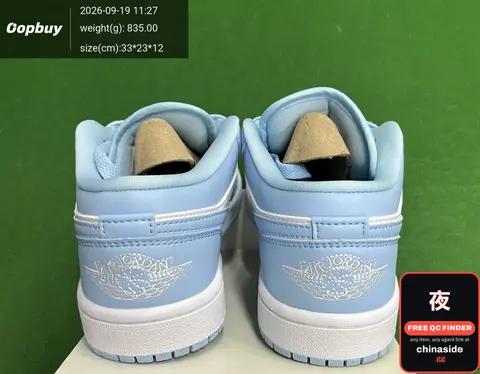 Nike Air Jordan 1 Low Sneakers