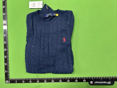 Round Neck Knitted Sweater