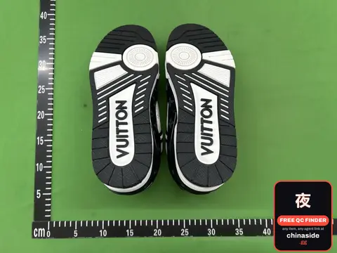 Louis Vuitton Flip Flops