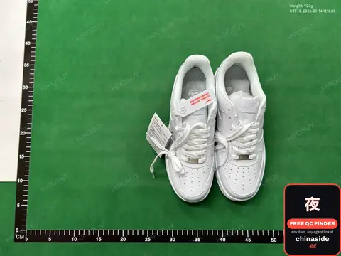 Low-Top Summer Sneakers