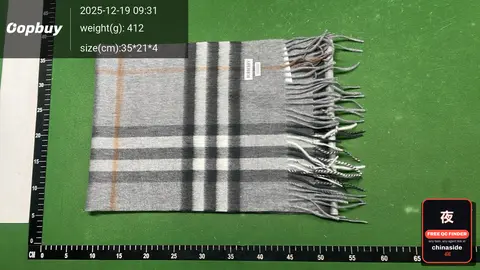 100% Cashmere Scarf