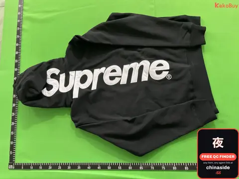 Supreme Logo Embroidered Hooded Sweatshirt