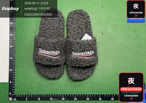 Paris Mao Mao Embroidery Slippers
