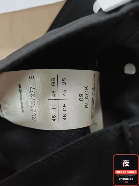 Black Jeans
