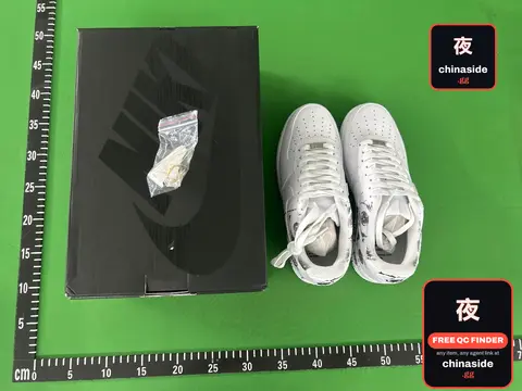 Leather Round-Toe Lace-Up Sneakers