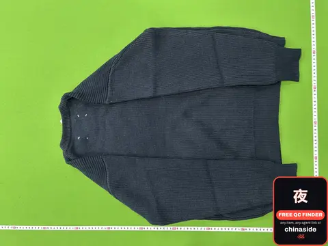 Four-Corner Knitted Sweater