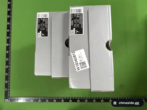 J 4 Series Sneakers