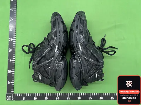 7th Generation Runner Sneakers