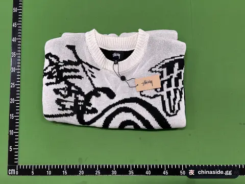 Curved Letter Print Sweater
