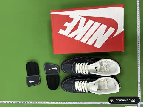 Retro Casual Low-Top Sneakers
