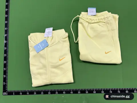 Zippered Hooded Jacket And Sweatpants Set