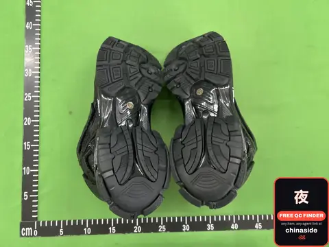 BLG Runner Sneakers