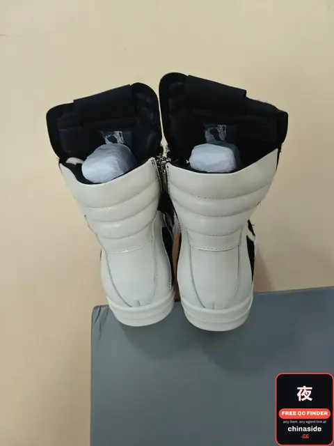 TT Minimalist Casual Sneakers