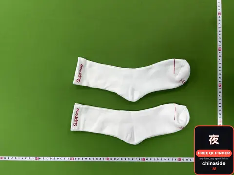 Supreme Socks