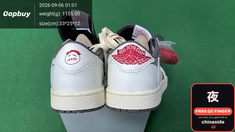 Air Jordan 1 Low Sneakers