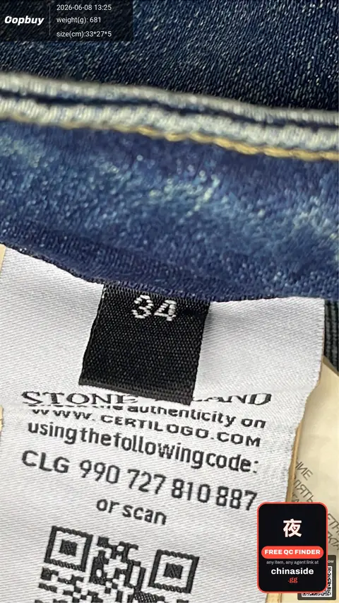 Washed Distressed Jeans with Back Pocket