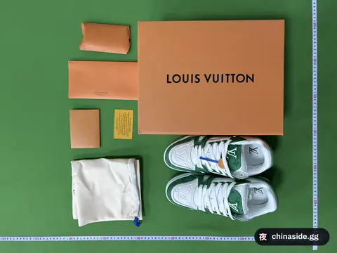 Louis Vuitton Sneakers
