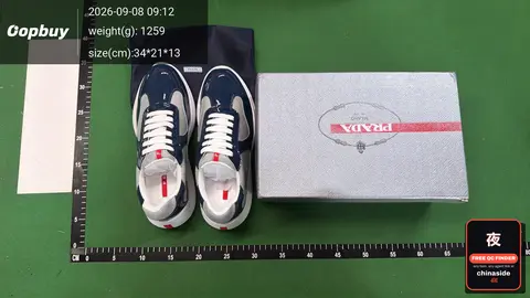 P Brand Low-Top Leather Sneakers