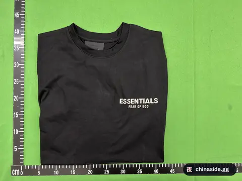 Holiday Collection Tee