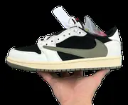 Jordan 1 Travis Scott Low OG Olive