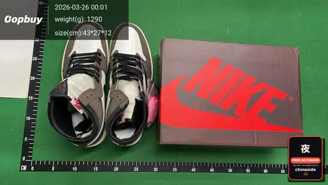 Air Jordan 1 High Sneakers