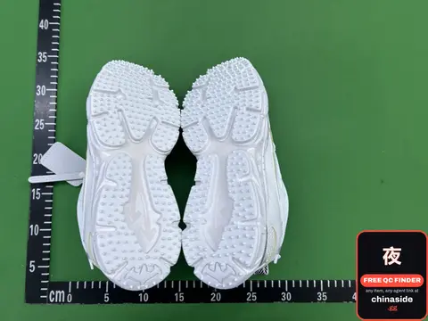 Off-White Off Sneakers
