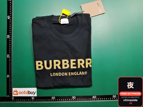 Burberry T-Shirt