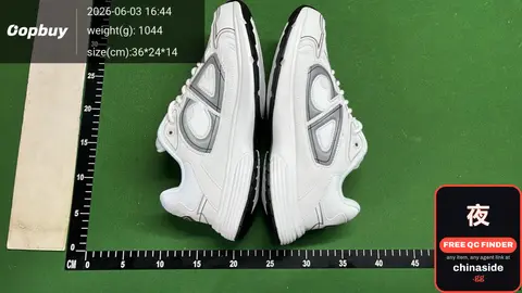 B30 Running Sneakers