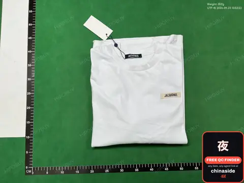 Jacquemus T-Shirt