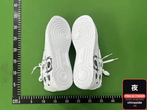 Leather Round-Toe Lace-Up Sneakers