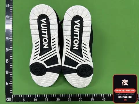 Louis Vuitton Sneakers
